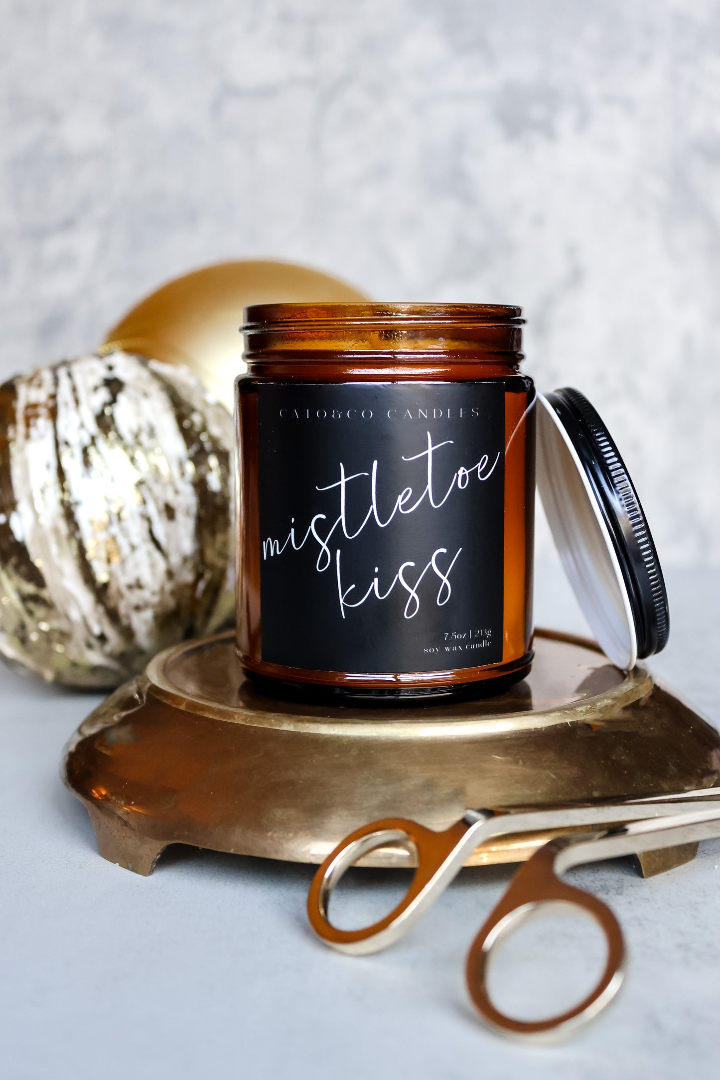 Mistletoe Kiss | Amber Jar Candle